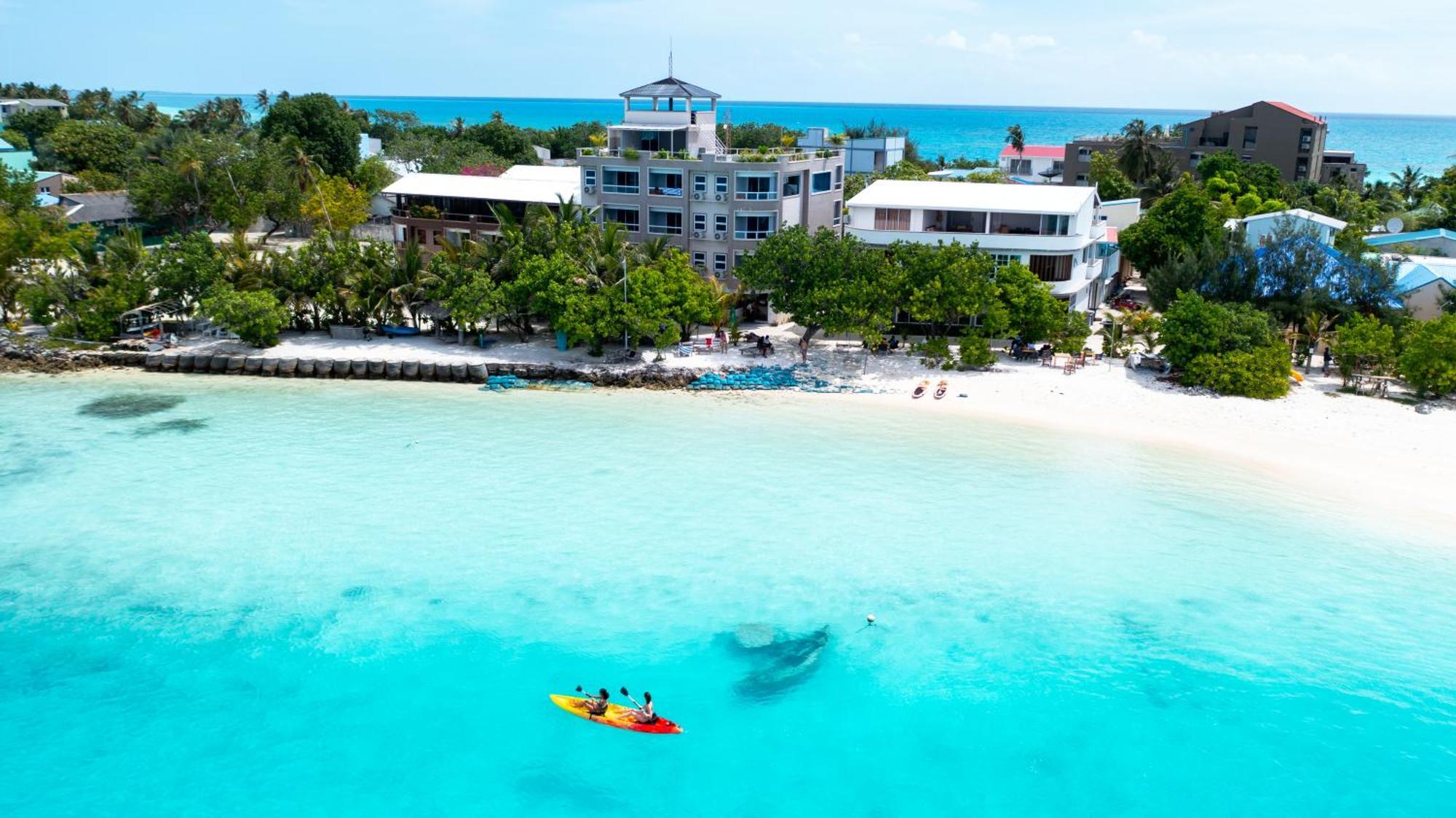Rashu Hiyaa Hotel Дифуши Екстериор снимка