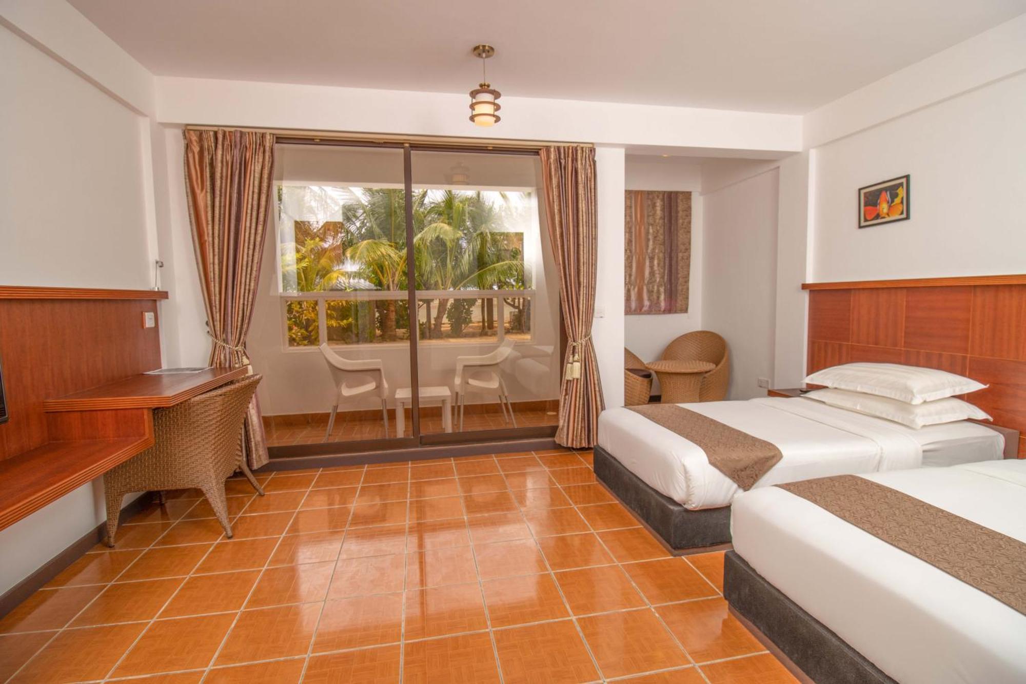 Rashu Hiyaa Hotel Дифуши Екстериор снимка