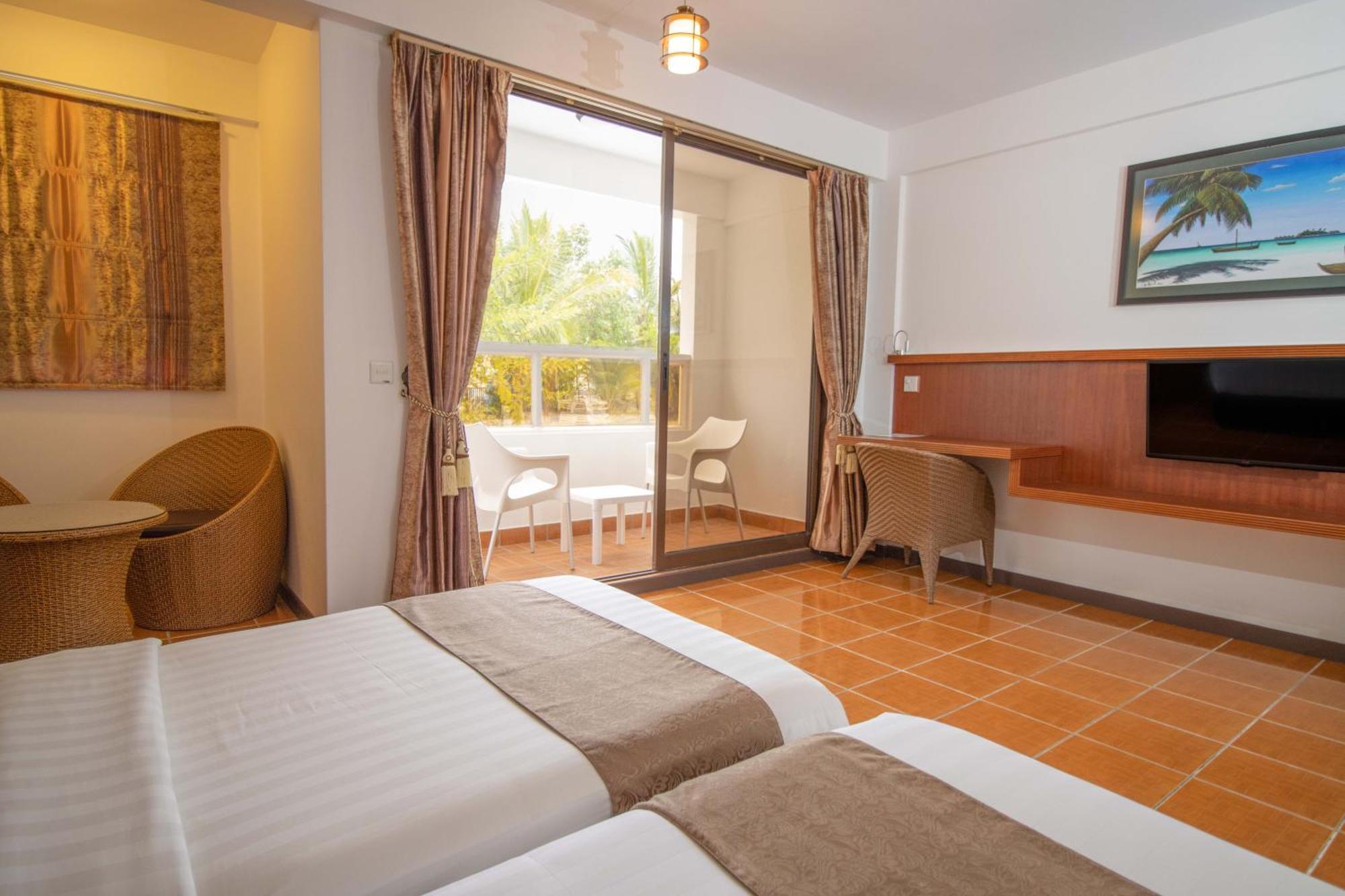 Rashu Hiyaa Hotel Дифуши Екстериор снимка