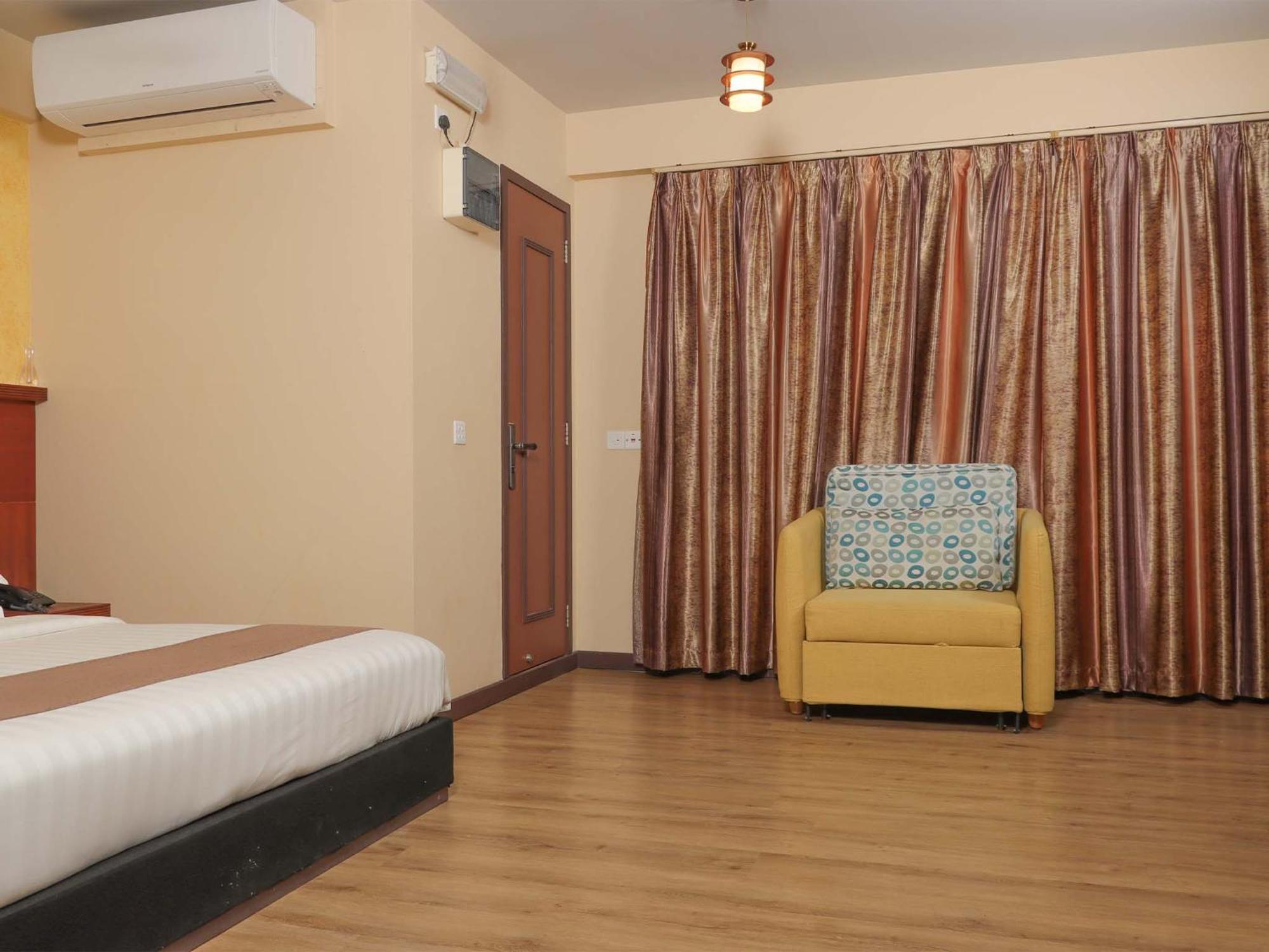 Rashu Hiyaa Hotel Дифуши Екстериор снимка