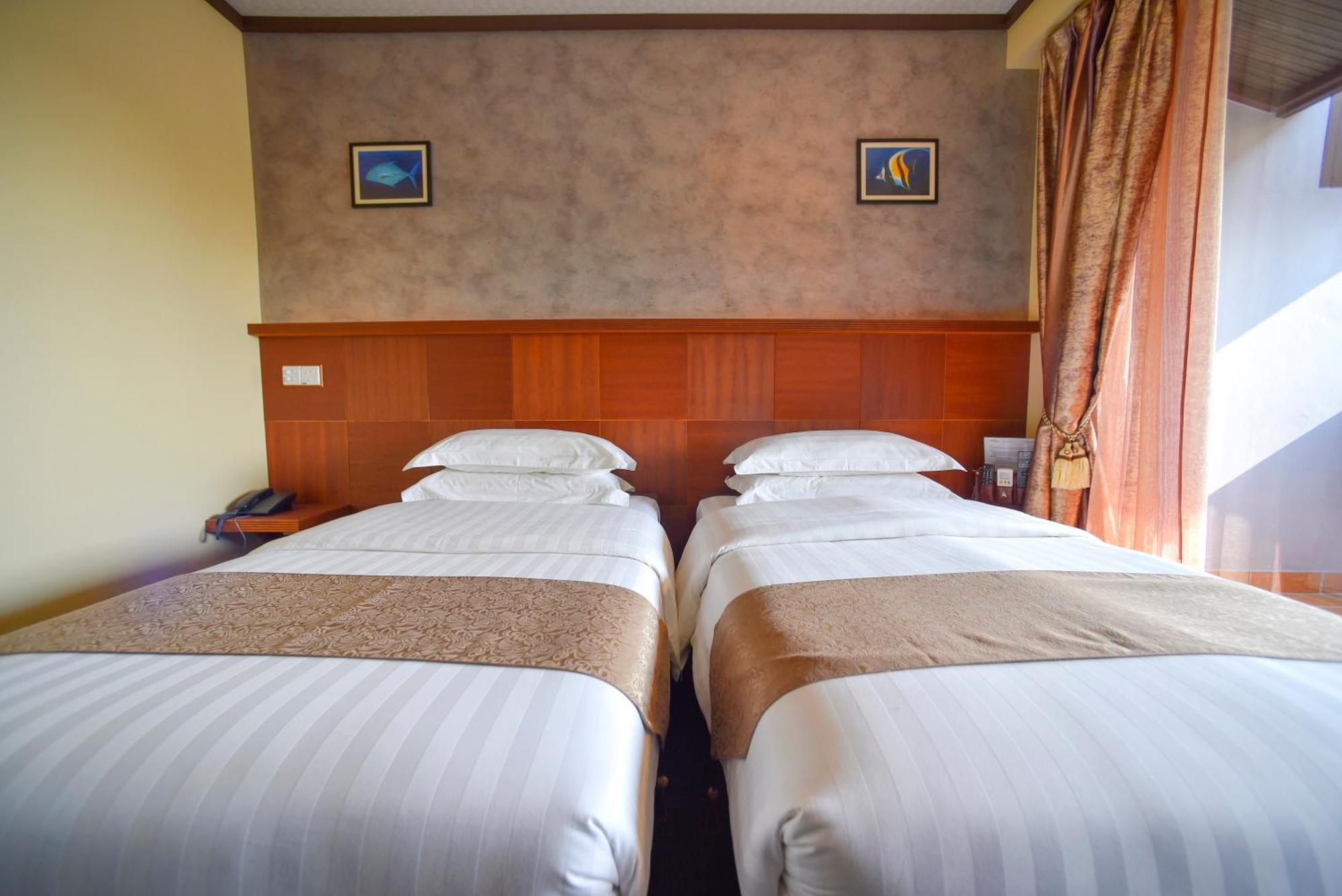 Rashu Hiyaa Hotel Дифуши Стая снимка